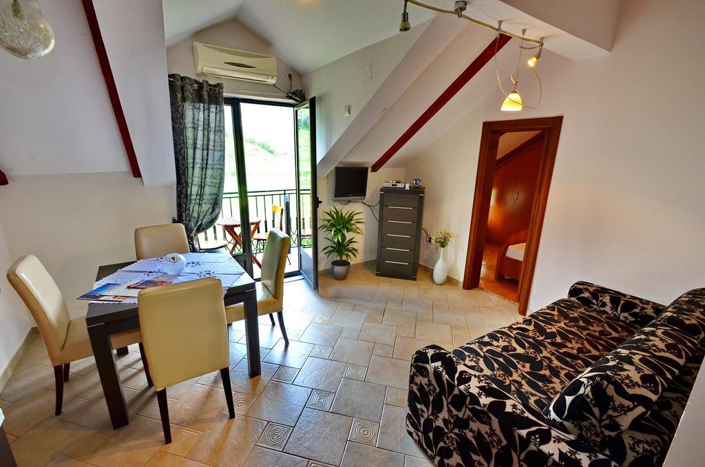 Apartments Ivetic Kotor Phòng bức ảnh