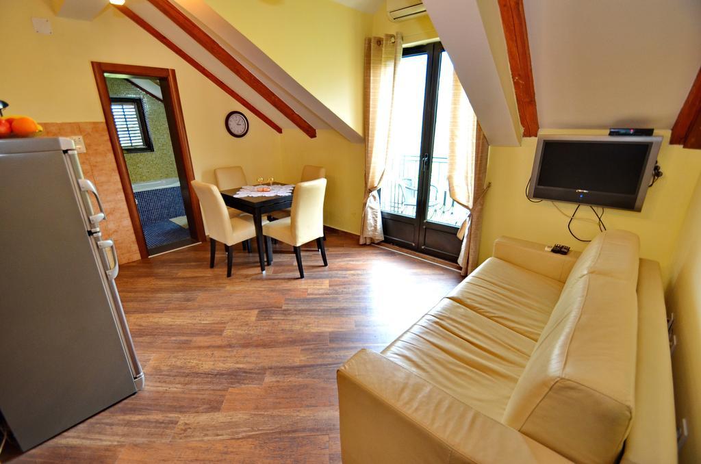 Apartments Ivetic Kotor Phòng bức ảnh
